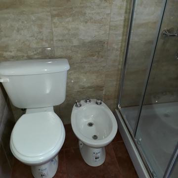 Alojamiento en Río Manso, Bariloche, Otoño, Naturaleza, Tranquilidad, Aventura, Familia, Fogones, Confort.