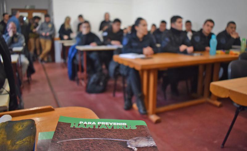 Nueva capacitaci&oacute;n por floraci&oacute;n de ca&ntilde;a colihue en la Zona Norte del Parque Nacional Nahuel Huapi