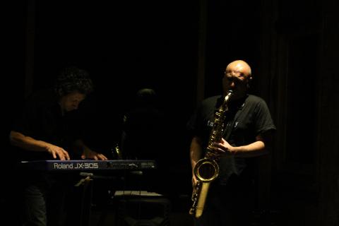 CENA SHOW PASEO NOCTURNO Montaña y Música Refugio Berghof