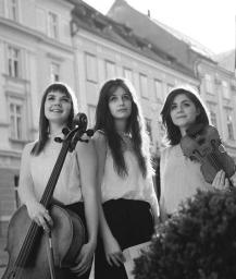 Tr&iacute;o Reviere desde Slovenia 