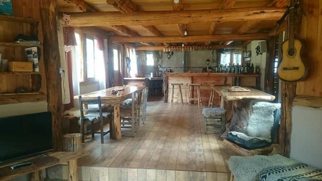 Casa de Campo en la Montaña: Tranquilidad Única, un Paraíso en El Bolsón