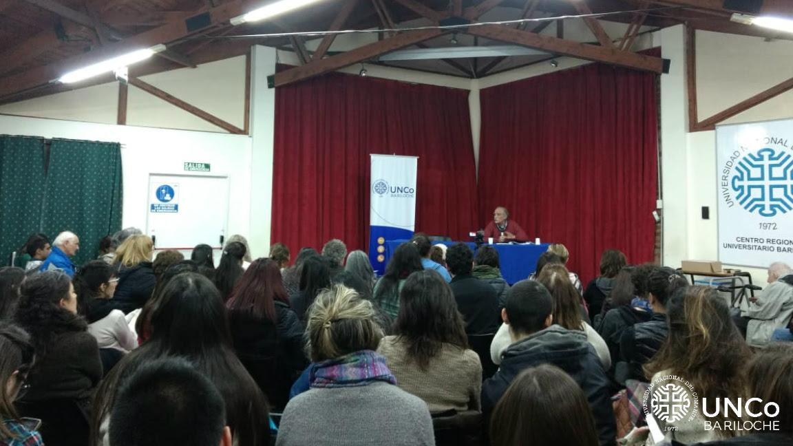 Rese&ntilde;a de la charla "Las Neurociencias y su impacto en la educaci&oacute;n y la salud mental"