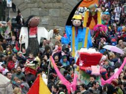 El primer Desfile de Títeres Gigantes