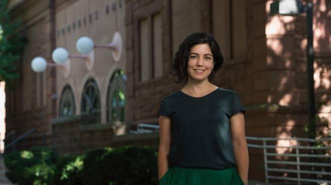 Arqueóloga de Bariloche becada para desentrañar el misterio de la isla Huemul