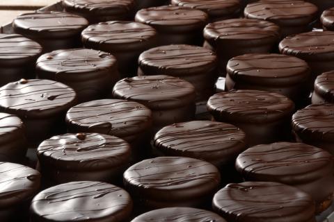 Alfajores Artesanales diferentes sabores Rama Bariloche.jpeg