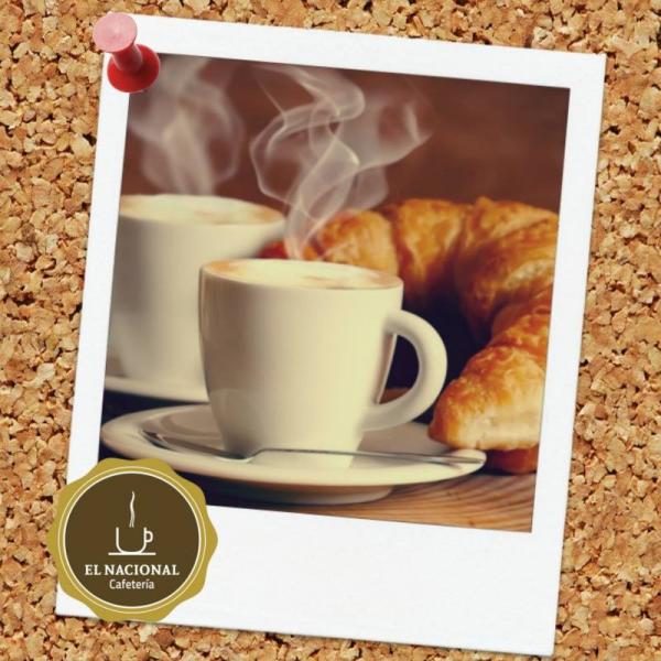 &iquest;Empezamos el d&iacute;a con un caf&eacute; ☕ y dos medialunas???