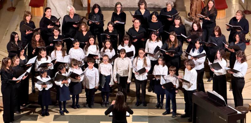 Coro de Ni&ntilde;os y J&oacute;venes Cantores 