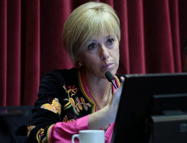 La autocondonaci&oacute;n de la deuda de Macri es 244 veces superior al presupuesto de la obra de saneamiento del Nahuel Huapi