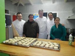 ACCIÓN SOLIDARIA ENTRE LA AHT Y EL HOGAR EMAÚS