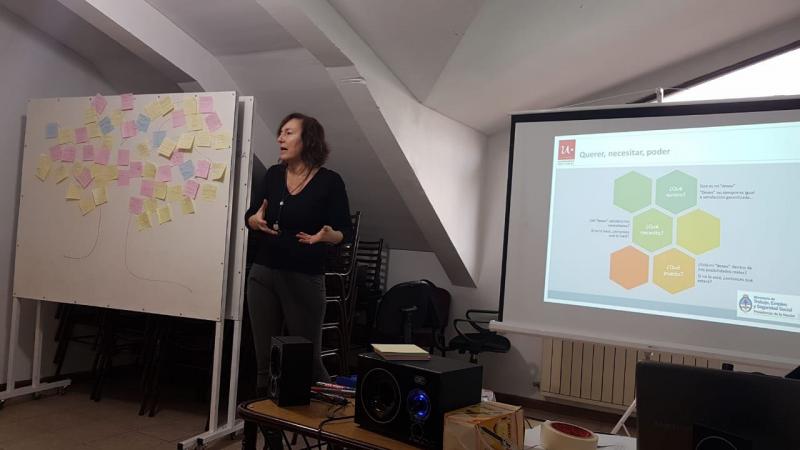 30 emprendedores iniciaron el Curso de Gestión Empresarial