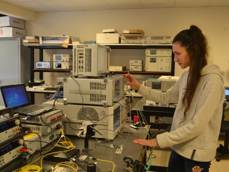 El Balseiro inscribe al programa Becas de Verano 2024