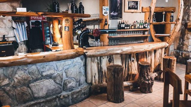 Hutton Beer Cervecería - Cerveza Artesanal de Fabricación Propia Bariloche