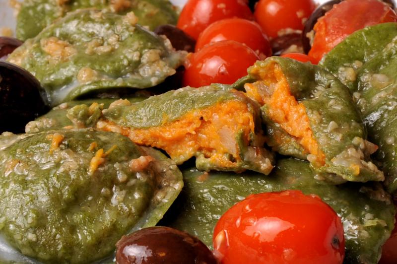 &iexcl;Prob&aacute; los Sorrentinos de Calabaza, Muzarella y Nuez , con masa de Espinaca!