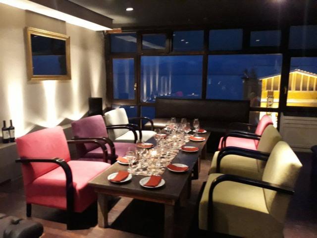 Morena · Food & Cocktail Bar