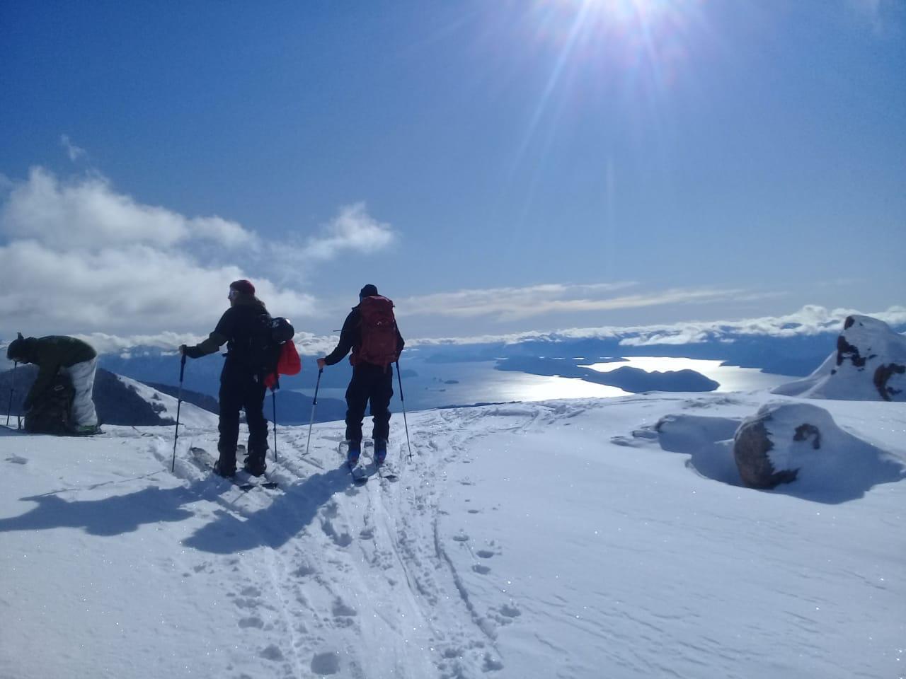 &iexcl;Alquiler de Equipo de Ski y Snowboard de Traves&iacute;a en Mountain Store!