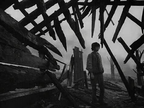 Imágenes de "La infancia de Iván" película de Tarcovsky