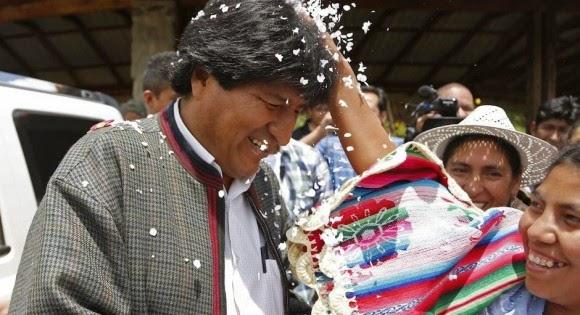 Evo hasta el 2020: un l&iacute;der que va con su pueblo y respeta la Pachamama