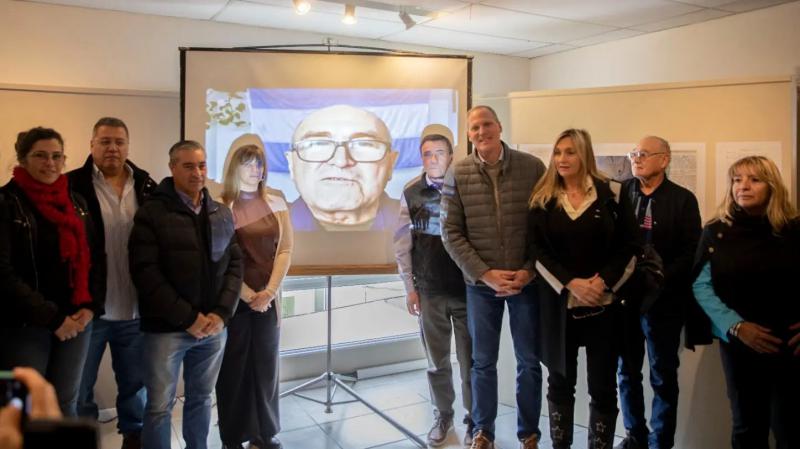 Se inaugur&oacute; en Viedma la muestra Memorias de Malvinas