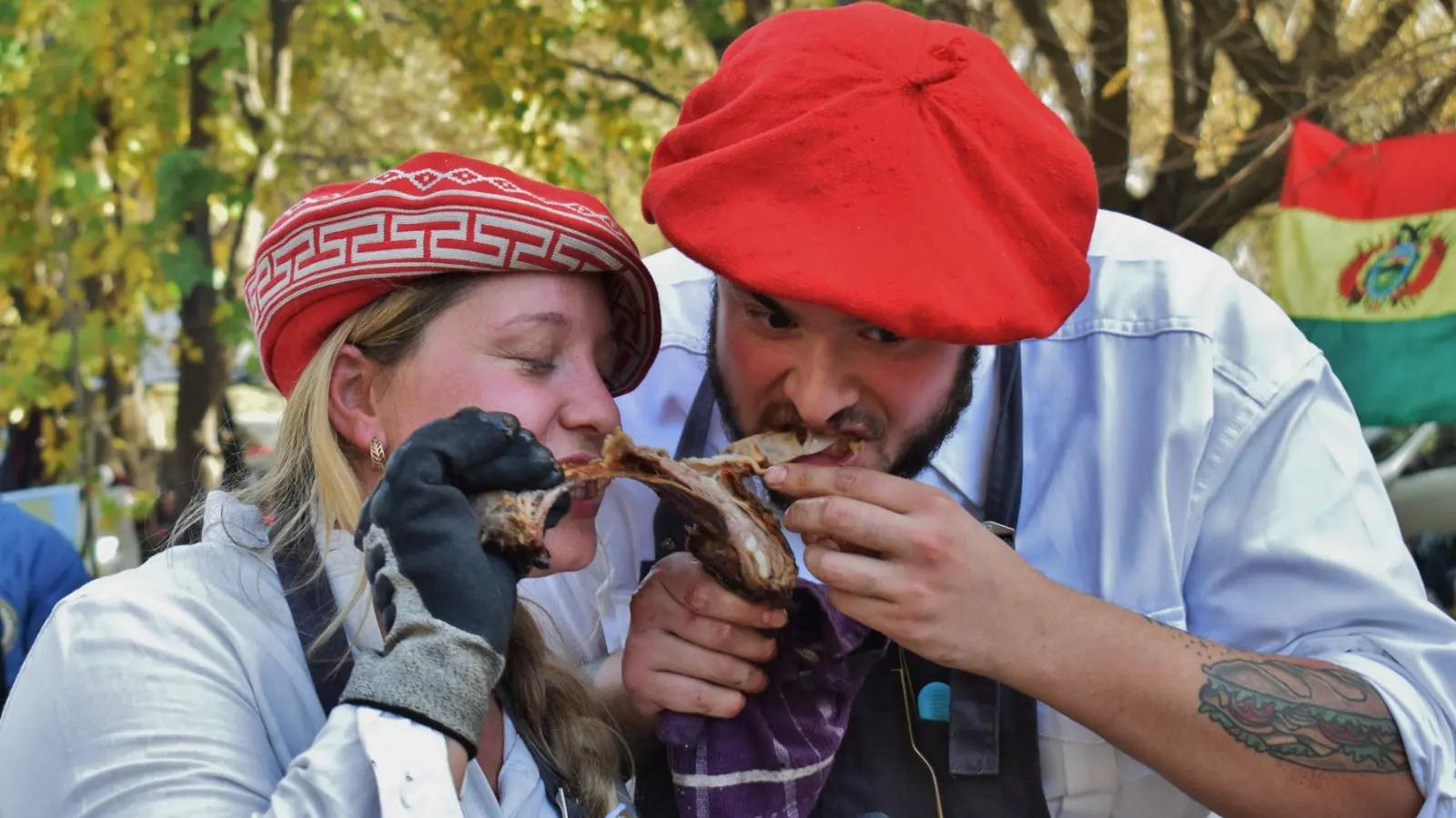 Los mejores asadores de jabal&iacute; se dieron cita en Guardia Mitre 