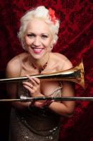 NIÑOS, JOVENES Y DAMAS DEL JAZZ