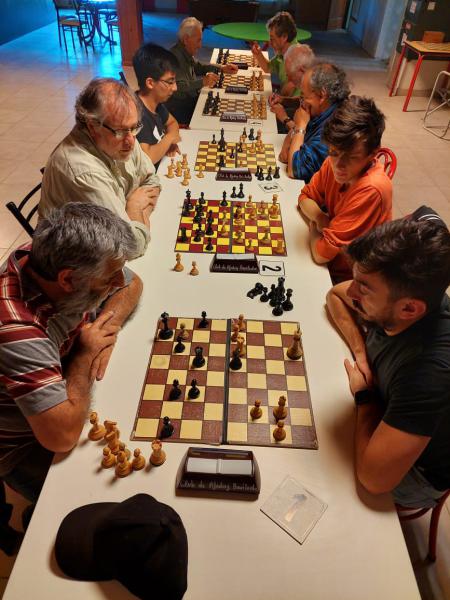 AJEDREZ:  CESAR A&Ntilde;UAL SE QUED&Oacute; CON EL PRIX DEL MES Y V&Aacute;ZQUEZ SE CORON&Oacute; CAMPE&Oacute;N DEL A&Ntilde;O