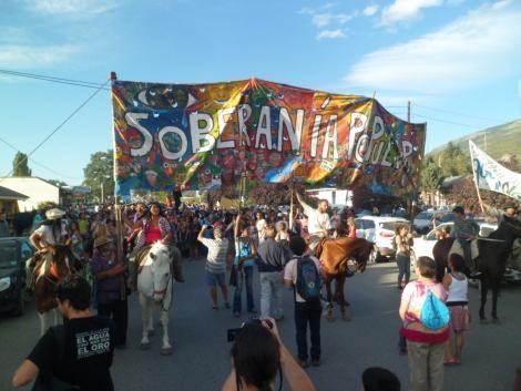 NUEVA MARCHA MASIVA EN EL BOLS&Oacute;N CONTRA EL EMPRENDIMIENTO DEL MAGNATE JOE LEWIS